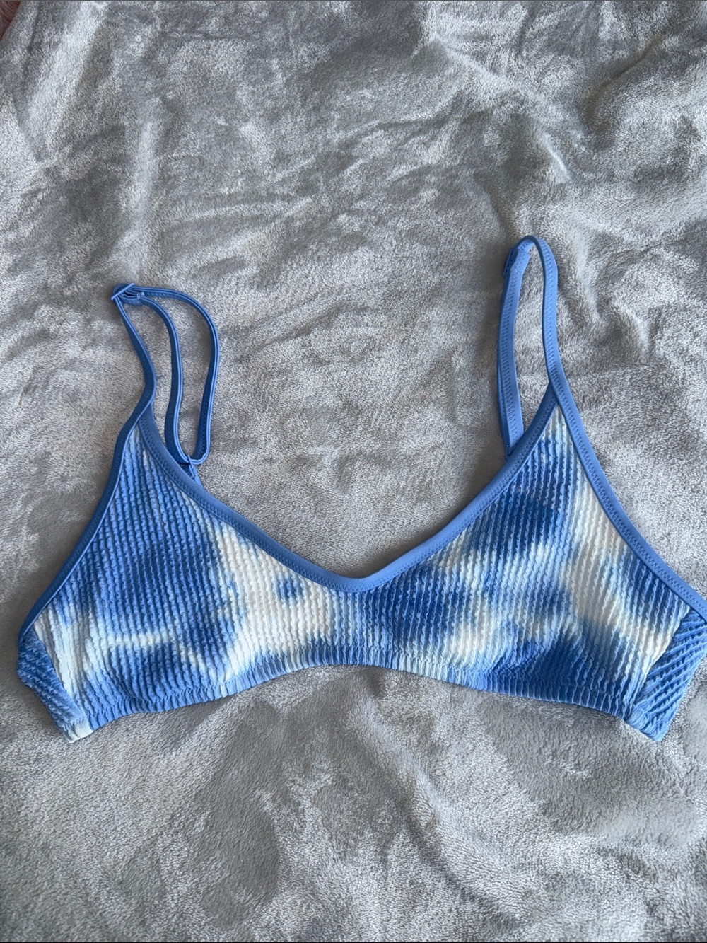 American Eagle Outfitters Blue and White Ribbed Tie-Dye Swim Top
